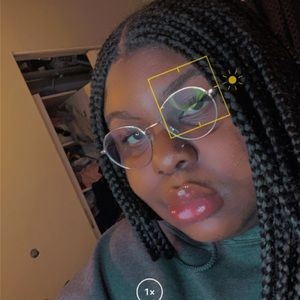 Meet your Posher, Brianna